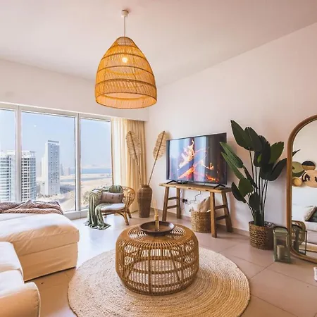 Voyage Two Bedroom In Reem Island